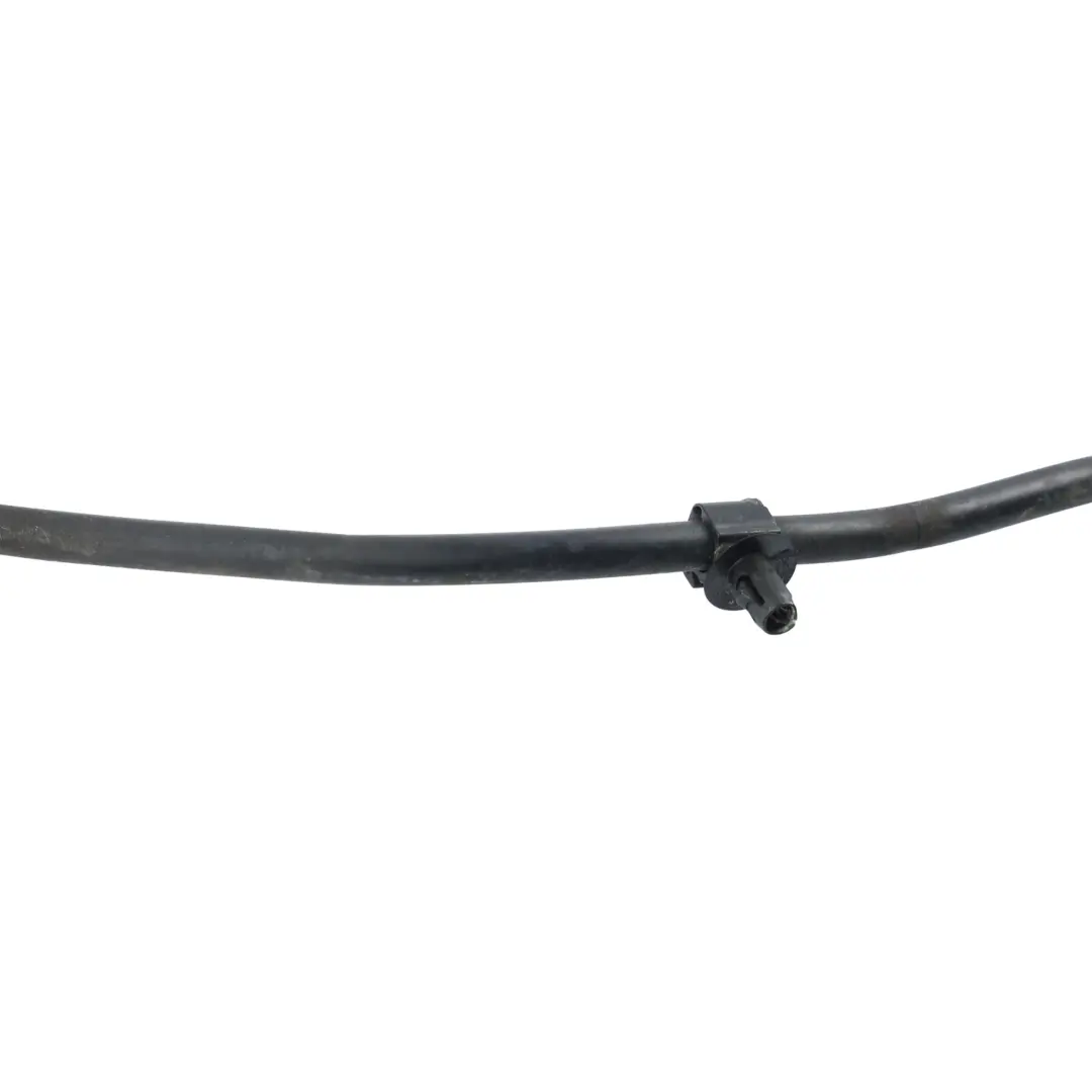 Tubo Condotto Lavavetro Parabrezza Anteriore per Ford Fiesta MK7 con numero di parte 8A61-17K605-BB Ford Fiesta MK7 Tubo Condotto Lavavetro Parabrezza Anteriore - SKU 8A61-17K605-BB - Numero di parte 8A61-17K605-BB