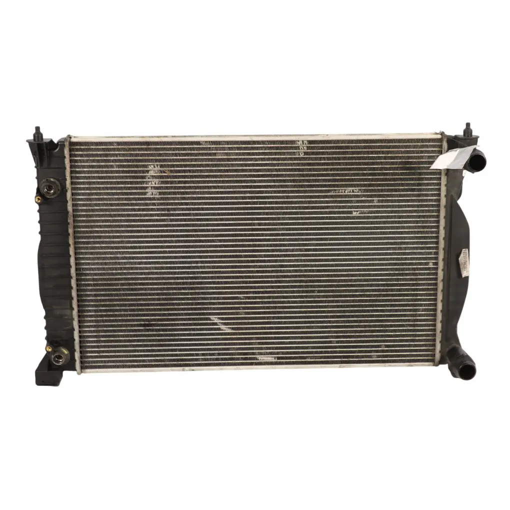 Audi A4 B6 B7 Chłodnica Wody 1.9 TDi 8E0121251L
