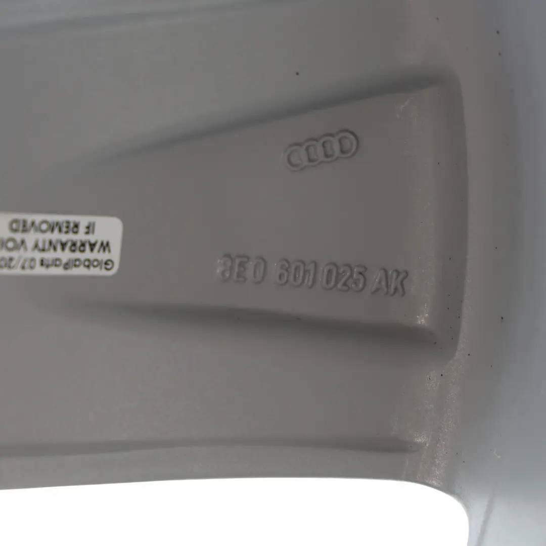  Llanta De Aleación Plateada Audi A4 B7 18" ET:43 8J - SKU 8E0601025AK-6 - Número de pieza 8E0601025AK