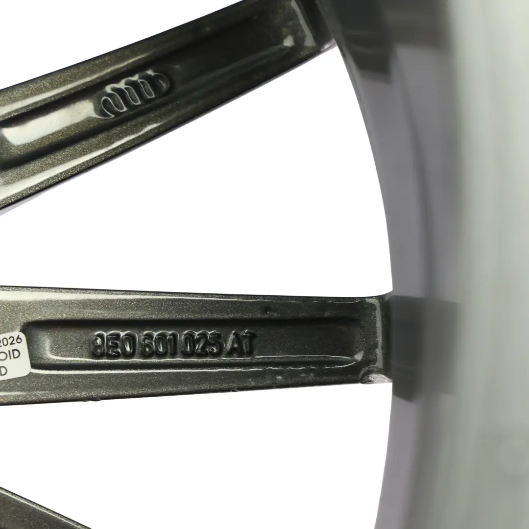 Audi A4 8E Cerchio Lega 18" 8J ET:43 15 Razze Grigio - SKU 8E0601025AT-1 - Numero di parte 8E0601025AT
