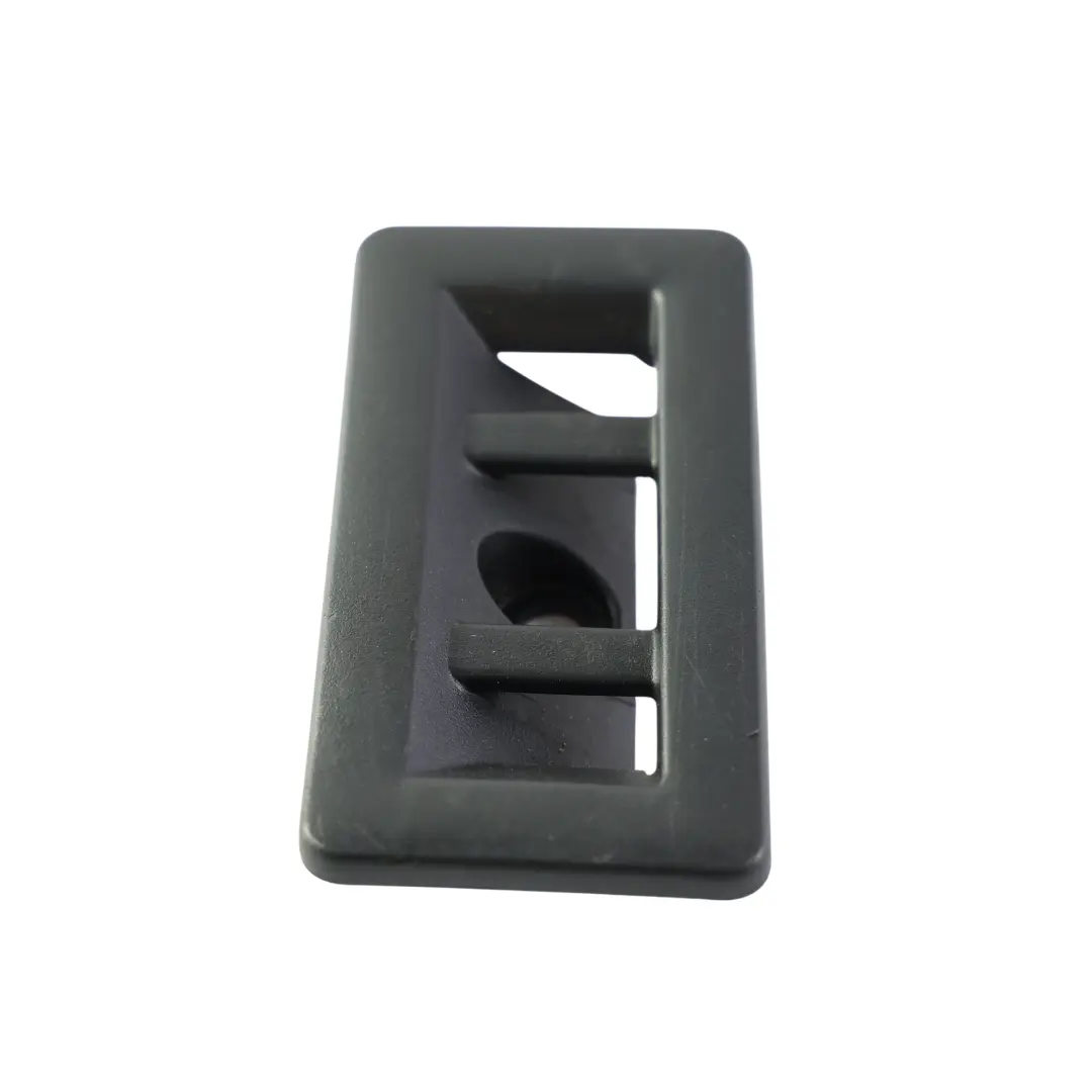 3R Fußraum Lüftung Blende Links Schwarz für Audi A4 B7 Seat Exeo mit Teilenummer 8E0819275A Audi A4 B7 Seat Exeo 3R Fußraum Lüftung Blende Links Schwarz - SKU 8E0819275A - Teilenummer 8E0819275A