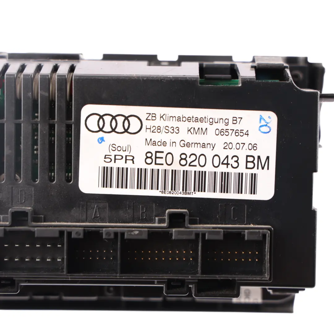Audi A4 B7 Interruttore Pannello Climatizzatore Aria Condizionata - SKU 8E0820043BM - Numero di parte 8E0820043BM