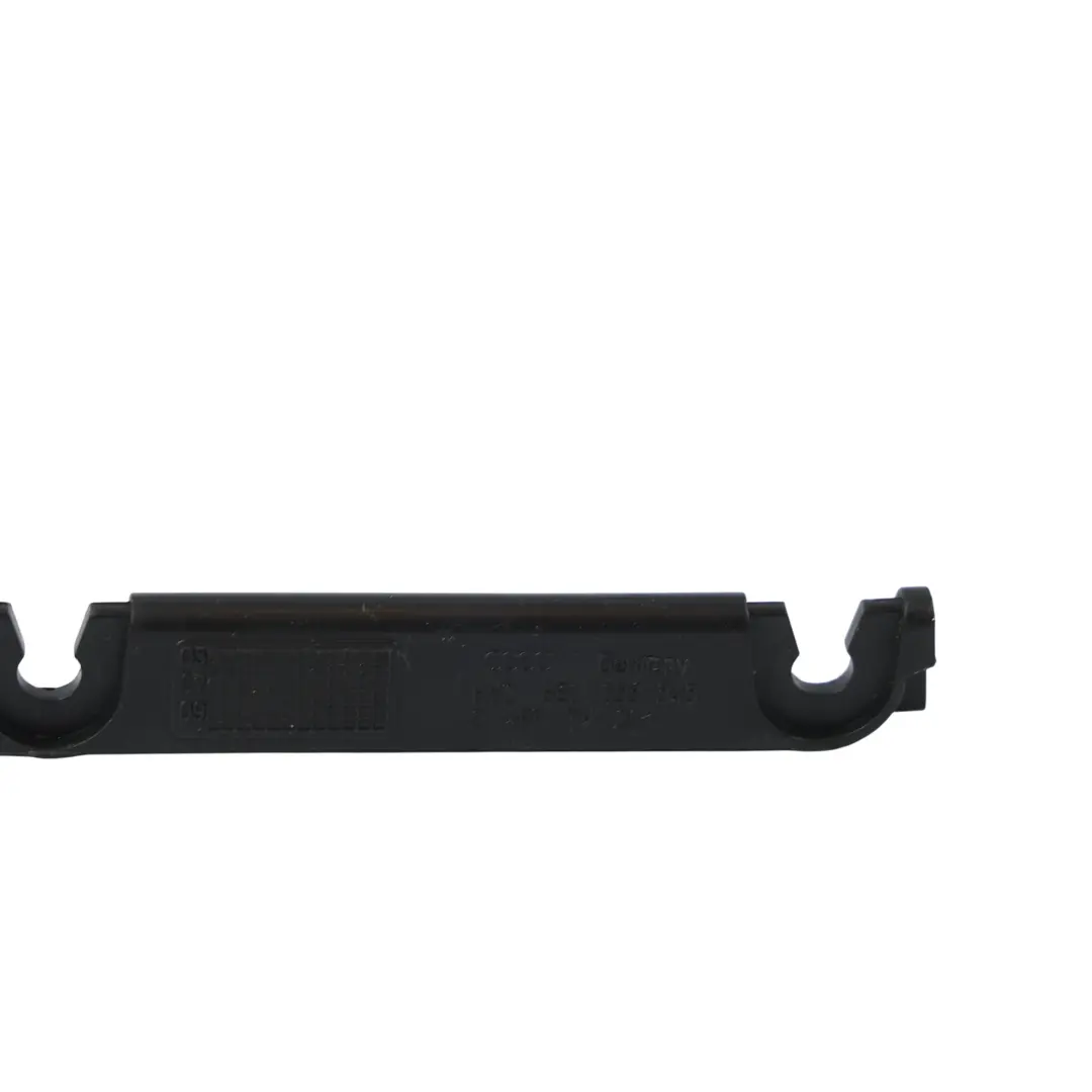 Audi A4 B7 Türdichtung Gummi Halterung Hinten Links - SKU 8E0833345 - Teilenummer 8E0833345