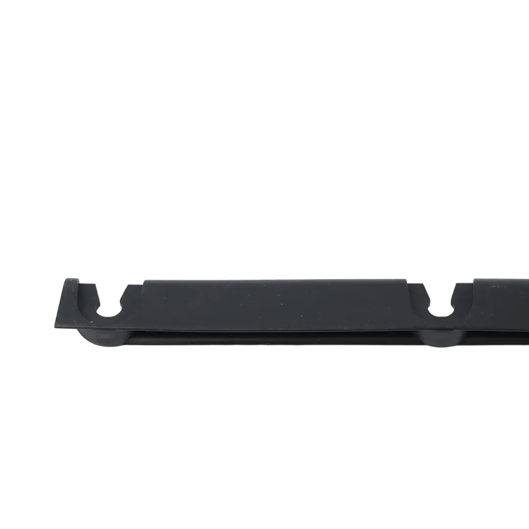 Türdichtung Gummi Halterung Hinten Links für Audi A4 B7 mit Teilenummer 8E0833345 Audi A4 B7 Türdichtung Gummi Halterung Hinten Links - SKU 8E0833345 - Teilenummer 8E0833345