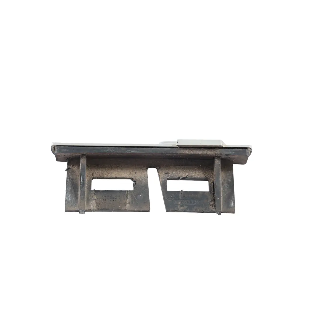 Audi A4 S4 B7 Calandre Avant Logo Lettrage Emblème S-Line - SKU 8E0853736C - Numéro de pièce 8E0853736C