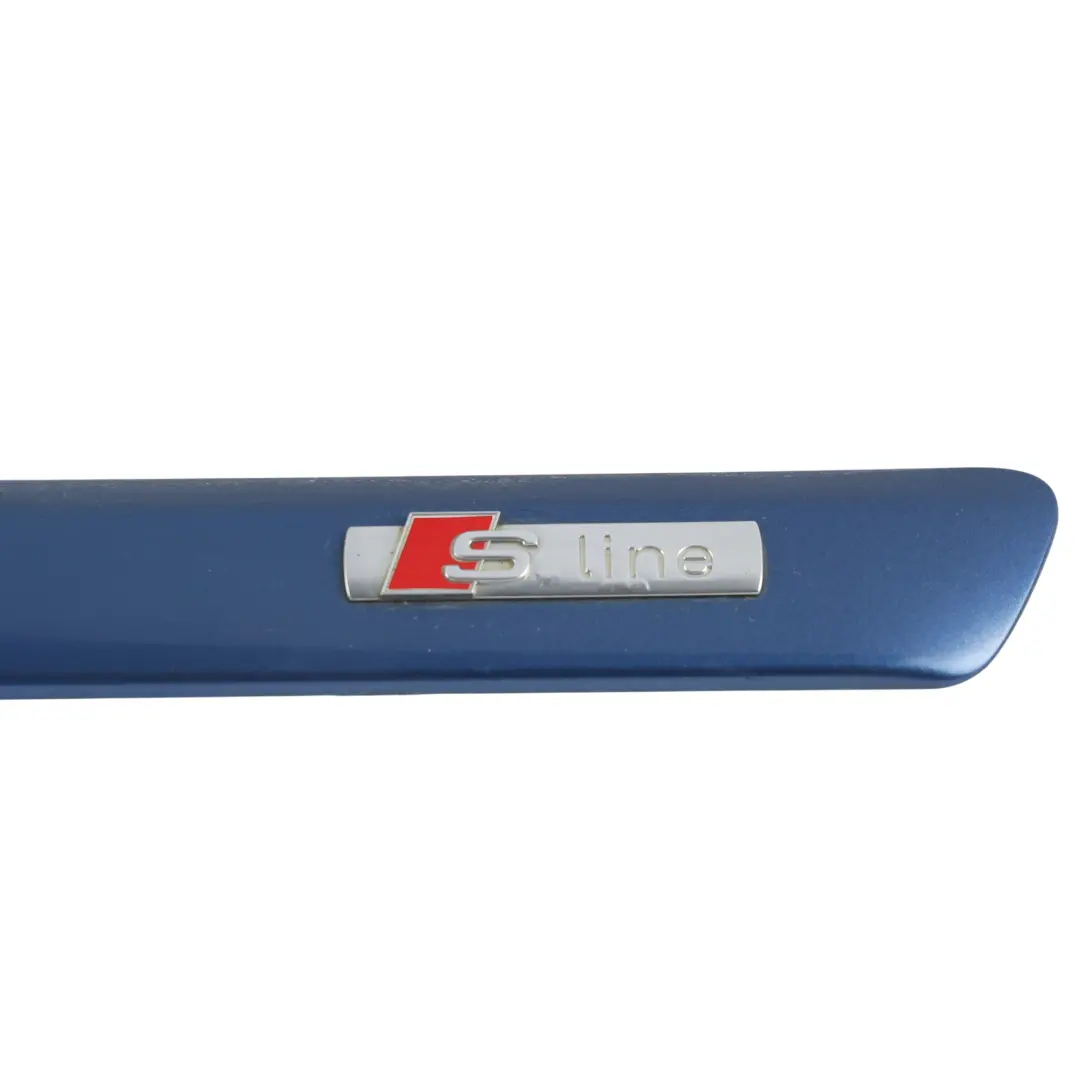 Audi A4 B7 Moldura Puerta Trasera Izquierda S Line Azul Mauritius Z5C 8E0853964 - SKU 8E0853963-MAU - Número de pieza 8E0853963