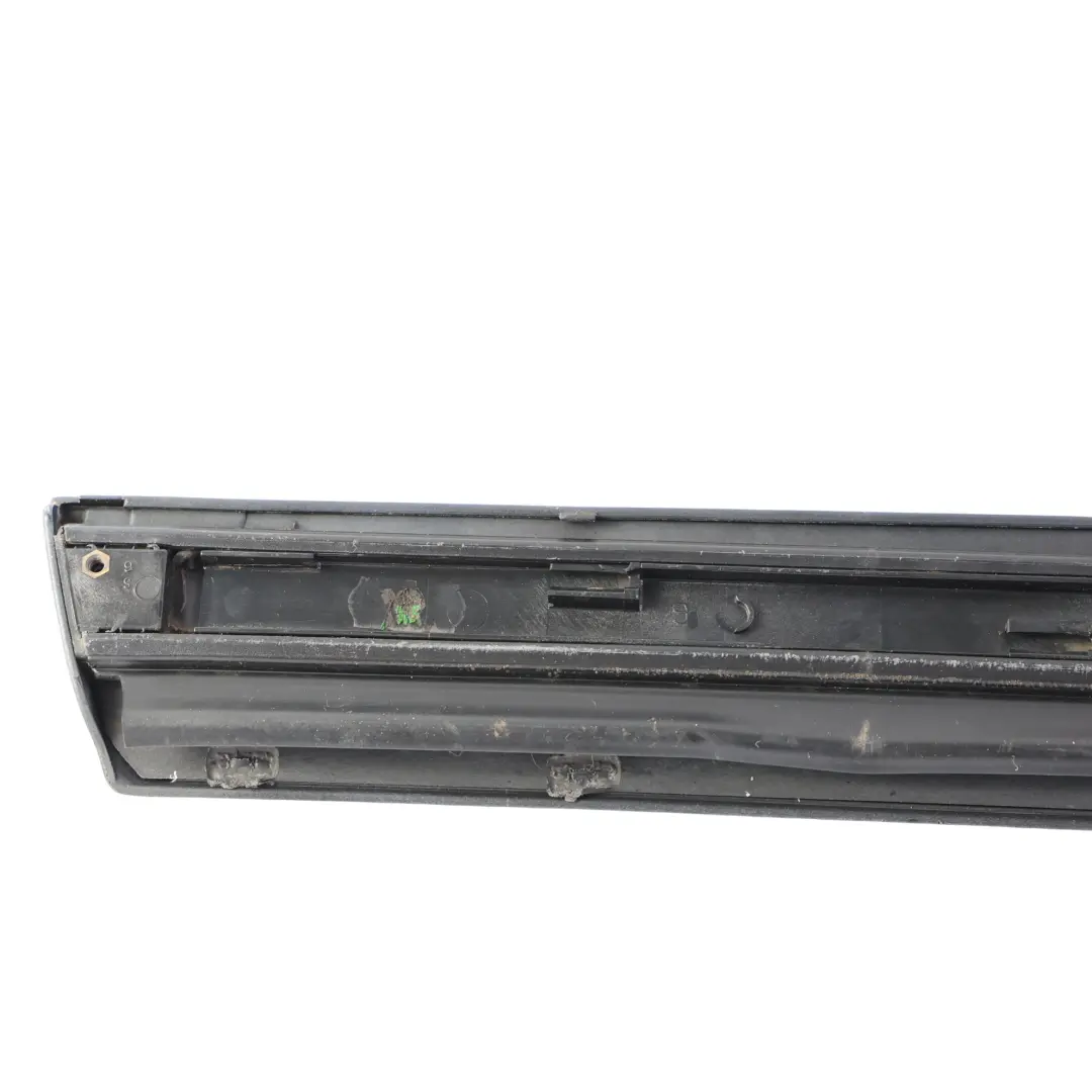 Audi A4 B7 Bande Garniture Porte Arrière Droite Bleu Mauritiusblau Z5C - SKU 8E0853970-MAU - Numéro de pièce 8E0853970