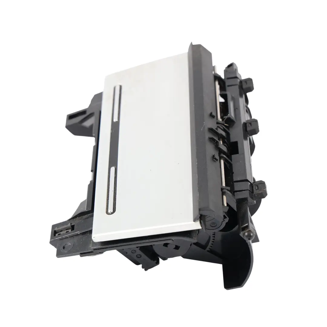 Cenicero Consola Central Almacenamiento Aluminio para Audi A4 B7 con número de pieza 8E0857951J Audi A4 B7 Cenicero Consola Central Almacenamiento Aluminio - SKU 8E0857951J-3 - Número de pieza 8E0857951J