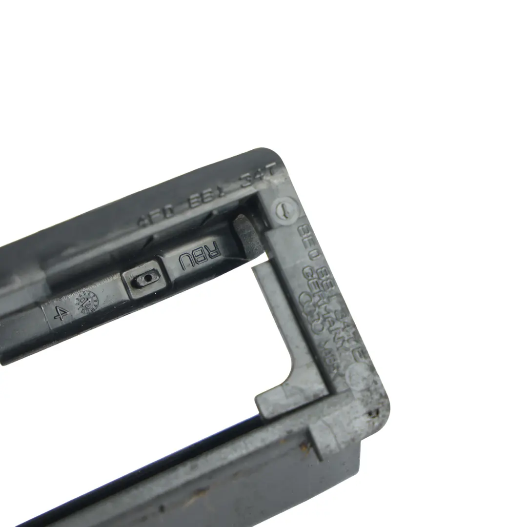 Audi A4 B7 Cache Rail Siège Avant Gauche Noir Soul - SKU 8E0881347E - Numéro de pièce 8E0881347E