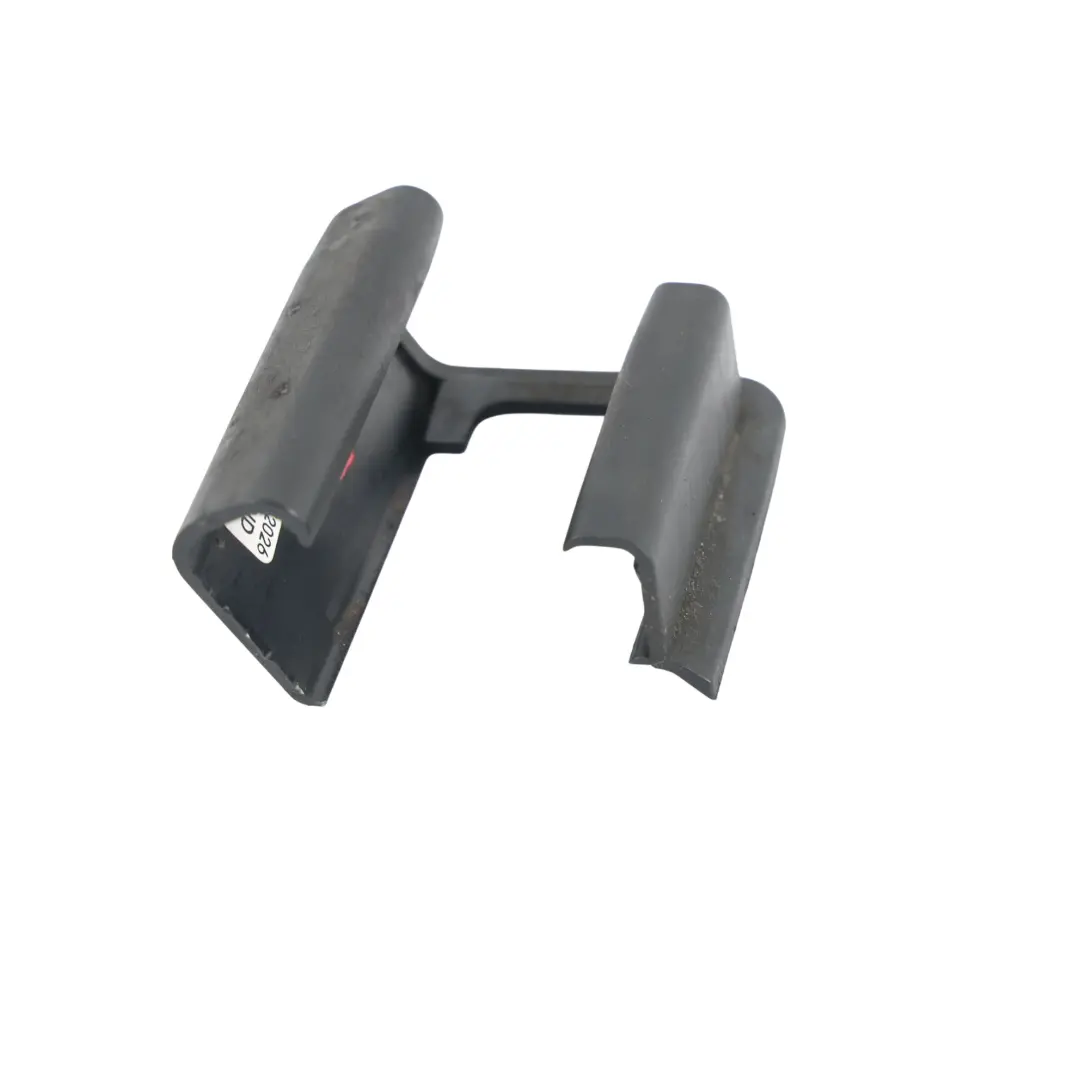 Copertura Binario Sedile Anteriore Sinistra Nero per Audi A4 B7 con numero di parte 8E0881347E Audi A4 B7 Copertura Binario Sedile Anteriore Sinistra Nero - SKU 8E0881347E - Numero di parte 8E0881347E