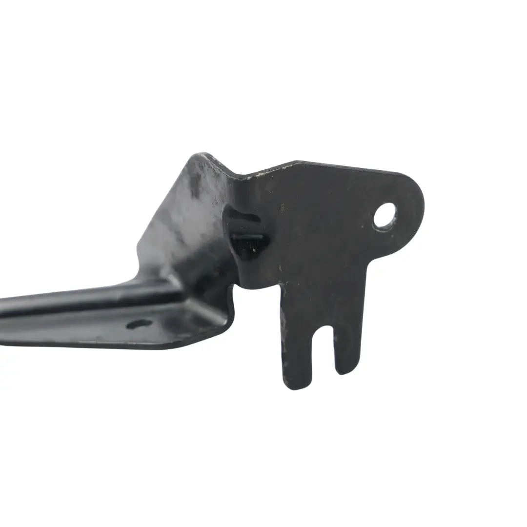 Audi A4 S4 RS4 B7 Support Fixation Pompe Liquide Refroidissement - SKU 8E0965557A - Numéro de pièce 8E0965557A