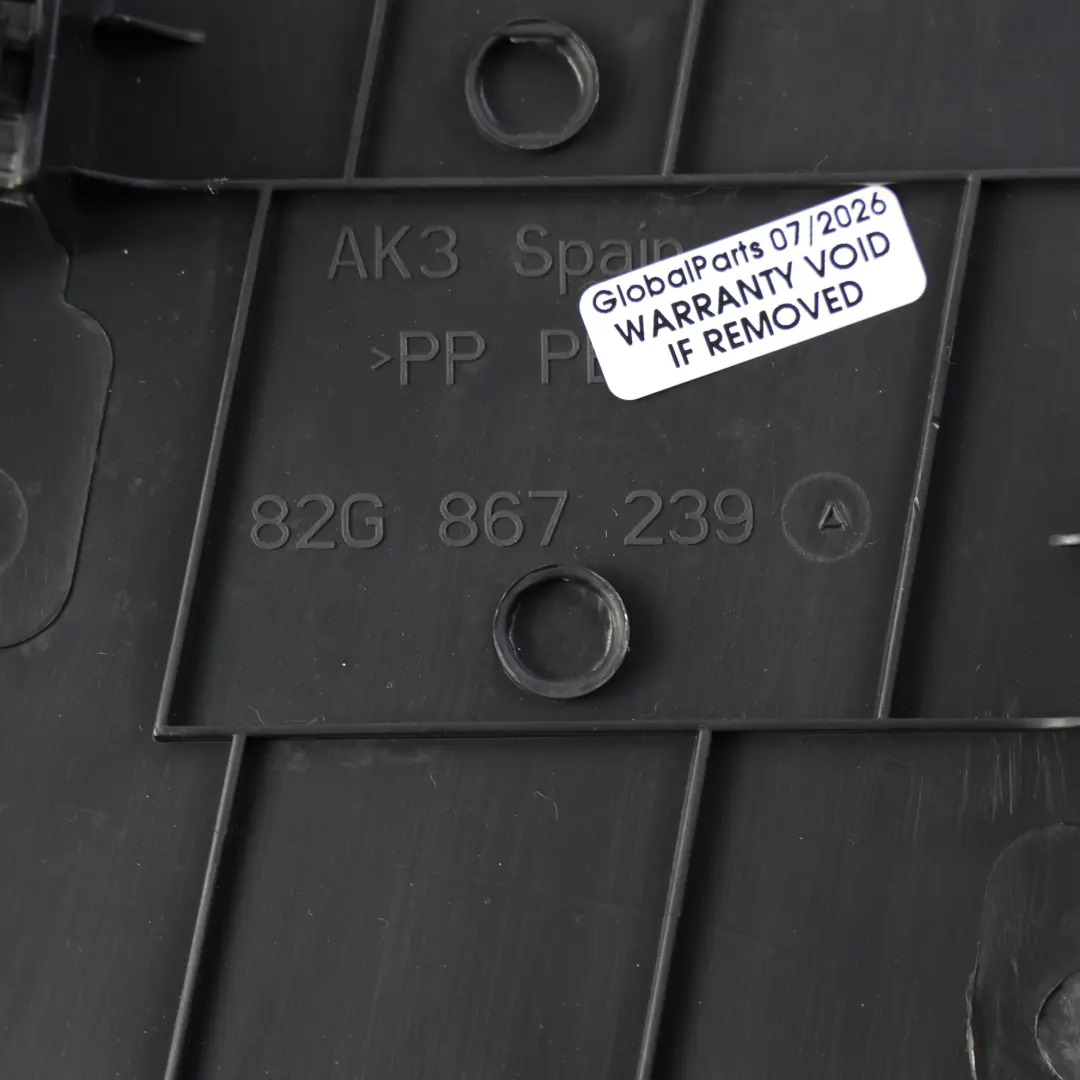 MK2 Pannello Rivestimento Montante B Sinistro per Audi A1 con numero di parte 82G867239A Audi A1 MK2 Pannello Rivestimento Montante B Sinistro - SKU 82G867239A - Numero di parte 82G867239A