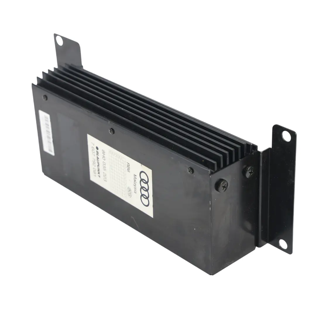 Antenna Amplifier Aerial Module Booster Blaupunkt Unit ECU to Audi A4 S4 with Part number 8H0035223 Audi A4 S4 Antenna Amplifier Aerial Module Booster Blaupunkt Unit ECU - SKU 8H0035223 - Part number 8H0035223
