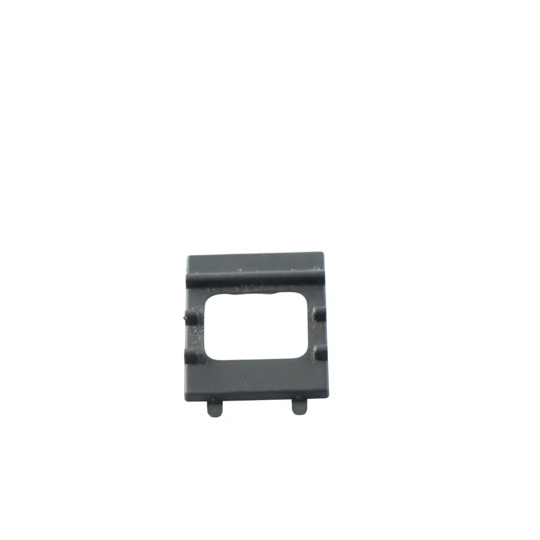 3R Dashboard Solar Sensor Cover Trim Black to Audi A4 B7 Seat Exeo with Part number 8H0819681C Audi A4 B7 Seat Exeo 3R Dashboard Solar Sensor Cover Trim Black - SKU 8H0819681C - Part number 8H0819681C