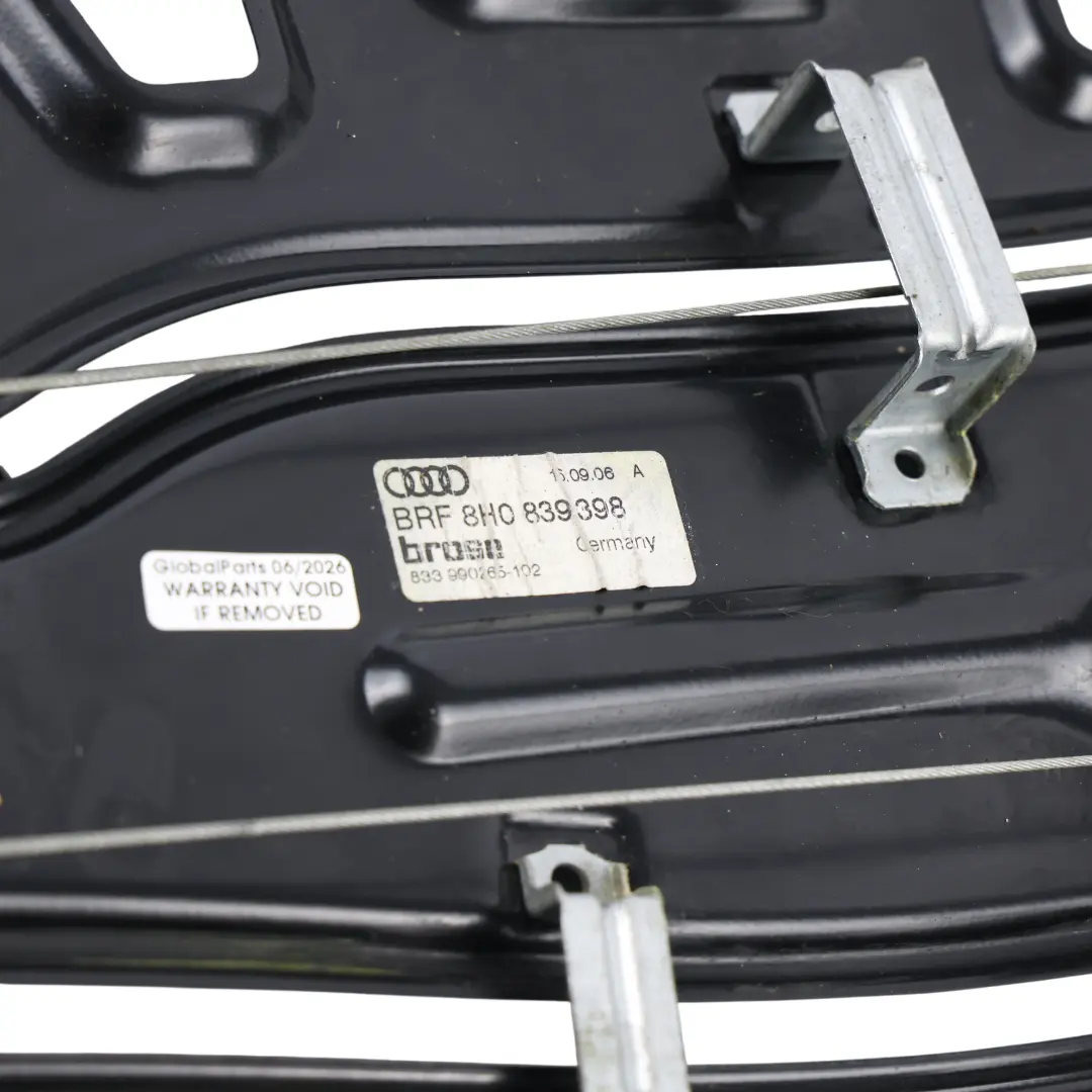 Mécanisme Lève-Vitre Arrière Droit pour Audi A4 B7 Cabrio à propos du numéro de pièce 8H0839398 Audi A4 B7 Cabrio Mécanisme Lève-Vitre Arrière Droit - SKU 8H0839398-1 - Numéro de pièce 8H0839398