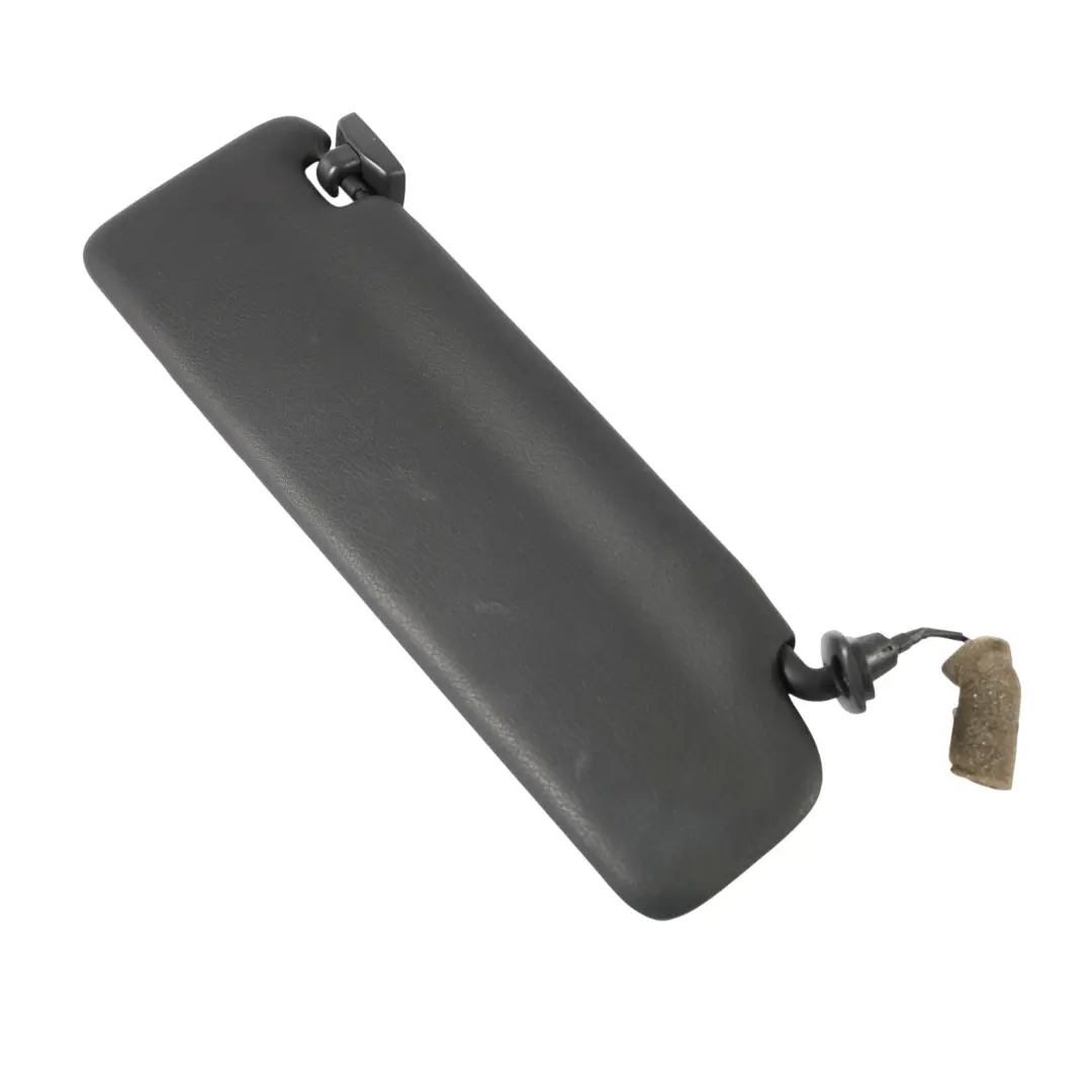 Parasol Espejo Iluminado Negro Izquierdo para Audi A4 B7 Cabrio con número de pieza 8H0857551N Audi A4 B7 Cabrio Parasol Espejo Iluminado Negro Izquierdo - SKU 8H0857551N - Número de pieza 8H0857551N