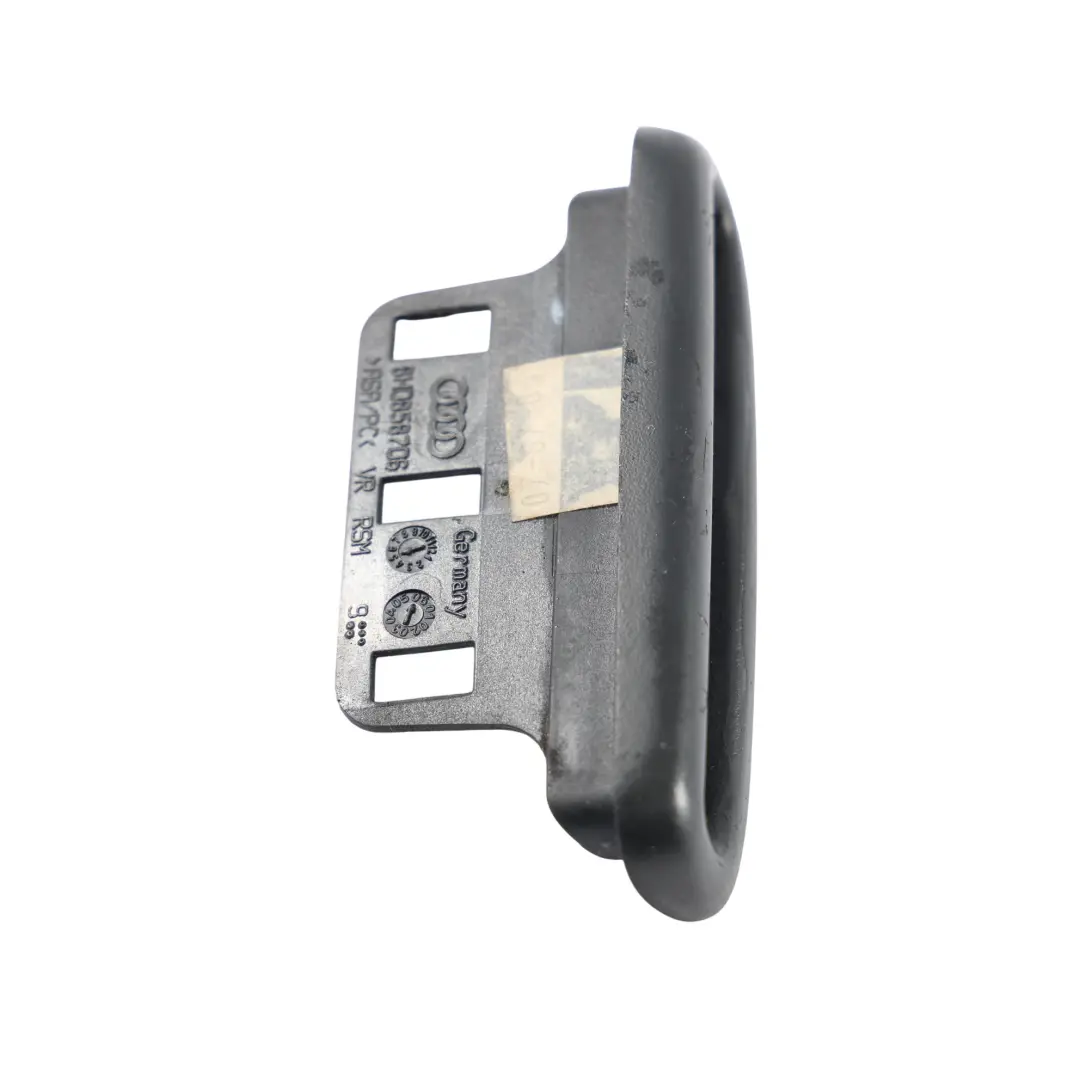 Audi A4 B7 Guía Cinturón Seguridad Cubierta Panel Derecho - SKU 8H0858706 - Número de pieza 8H0858706