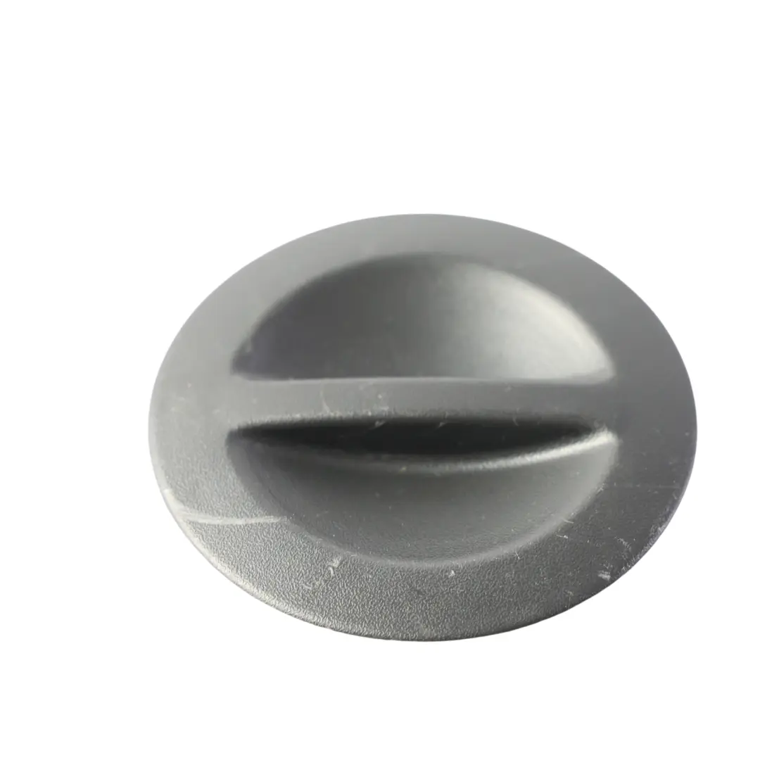 Tapa Acceso Perno Luz Tapa Maletero Trasera para Audi A4 B7 Cabrio con número de pieza 8H0863991 Audi A4 B7 Cabrio Tapa Acceso Perno Luz Tapa Maletero Trasera - SKU 8H0863991 - Número de pieza 8H0863991