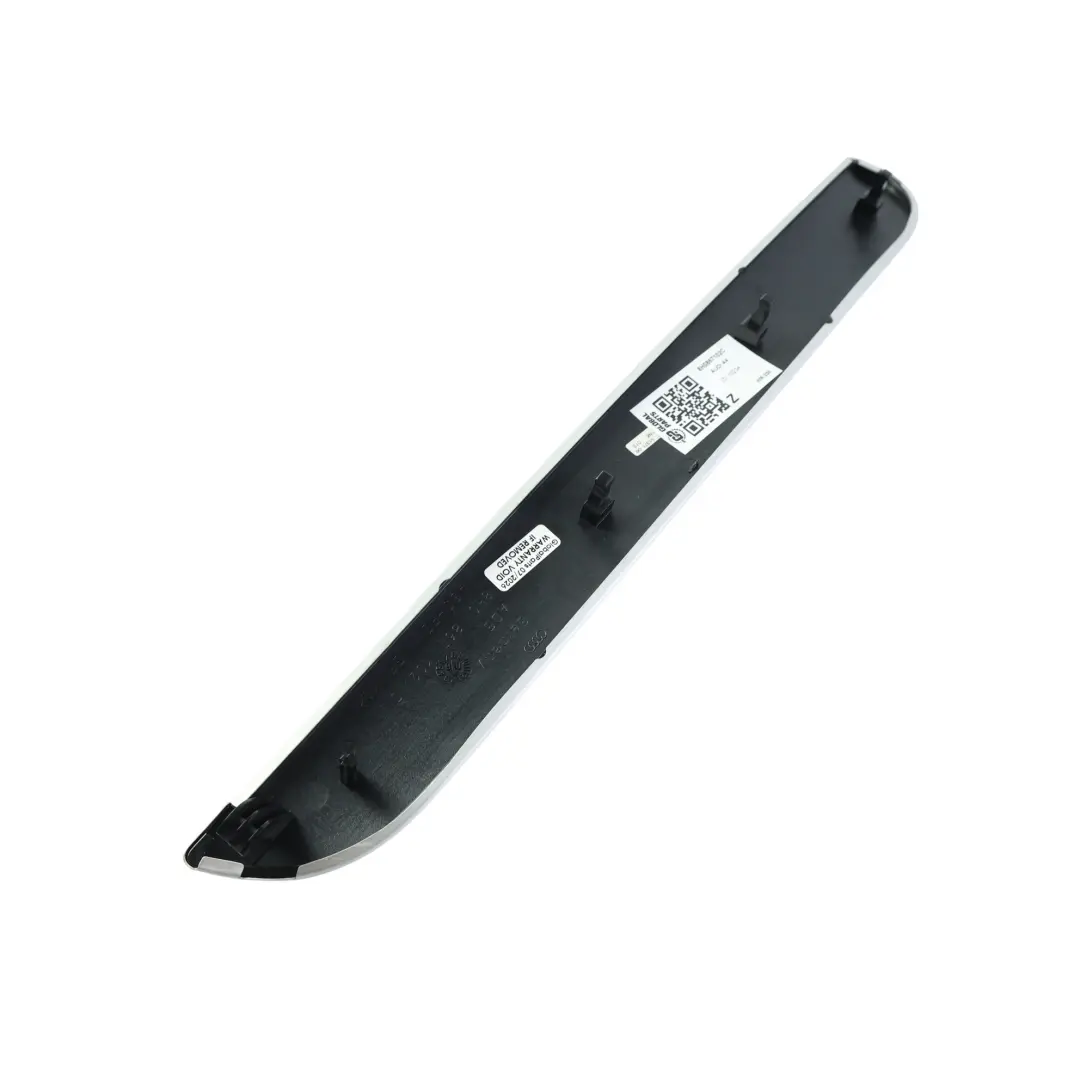 Dekor Listwa Tylna Prawa Aluminium do Audi A4 B7 Cabrio o numerze 8H0867102C Audi A4 B7 Cabrio Dekor Listwa Tylna Prawa Aluminium - SKU 8H0867102C - Numer Części 8H0867102C