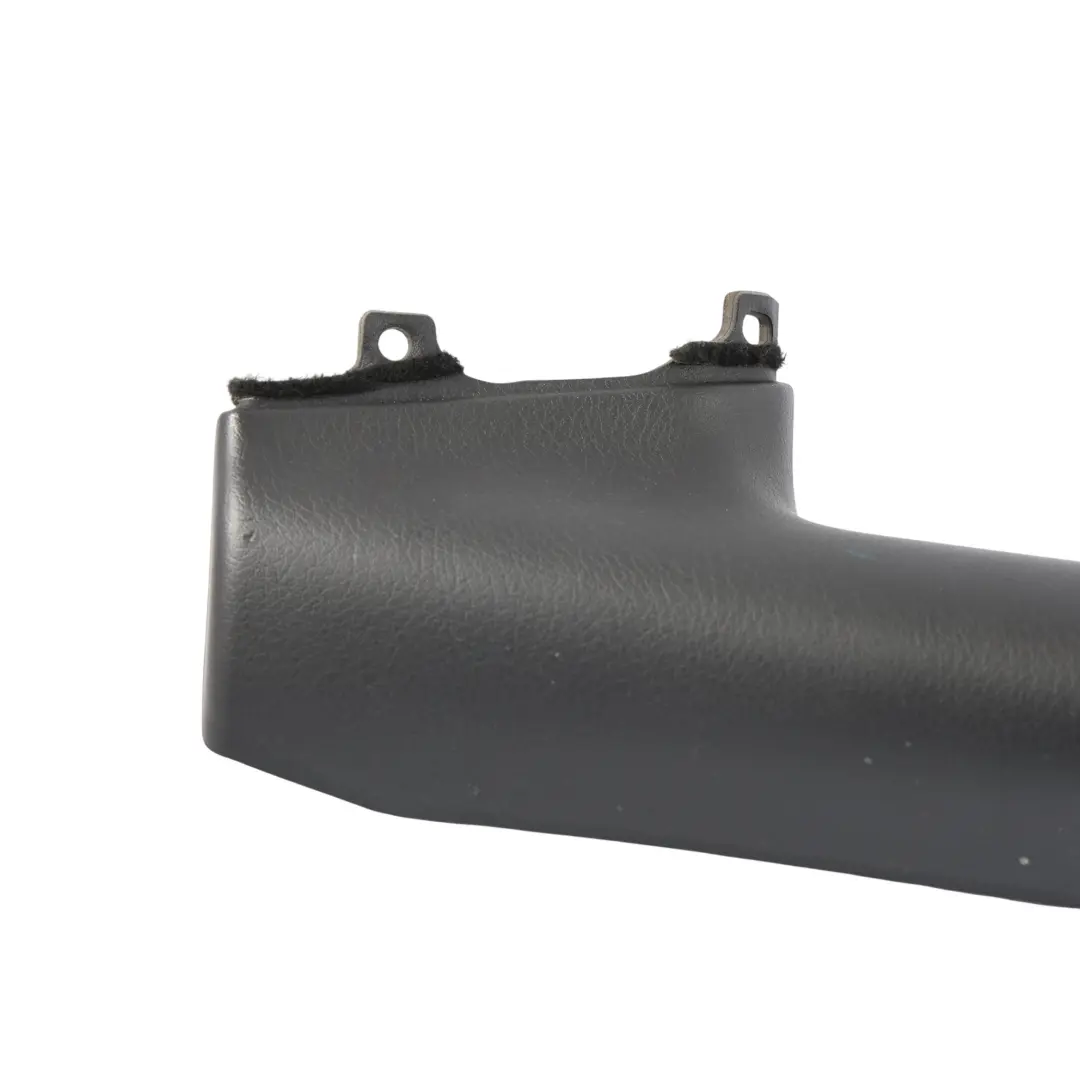 Garniture Montant A Avant Noir Gauche pour Audi A4 B7 Cabriolet à propos du numéro de pièce 8H0867233 Audi A4 B7 Cabriolet Garniture Montant A Avant Noir Gauche - SKU 8H0867233 - Numéro de pièce 8H0867233