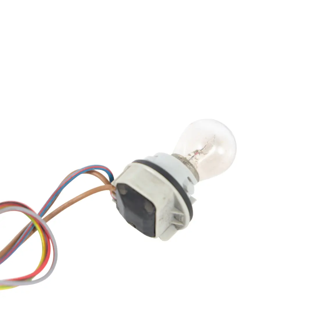 Audi A4 B7 Cabriolet Adapter Przewodu Tylnego Światła Prawy - SKU 8H0945221C - Numer Części 8H0945221C