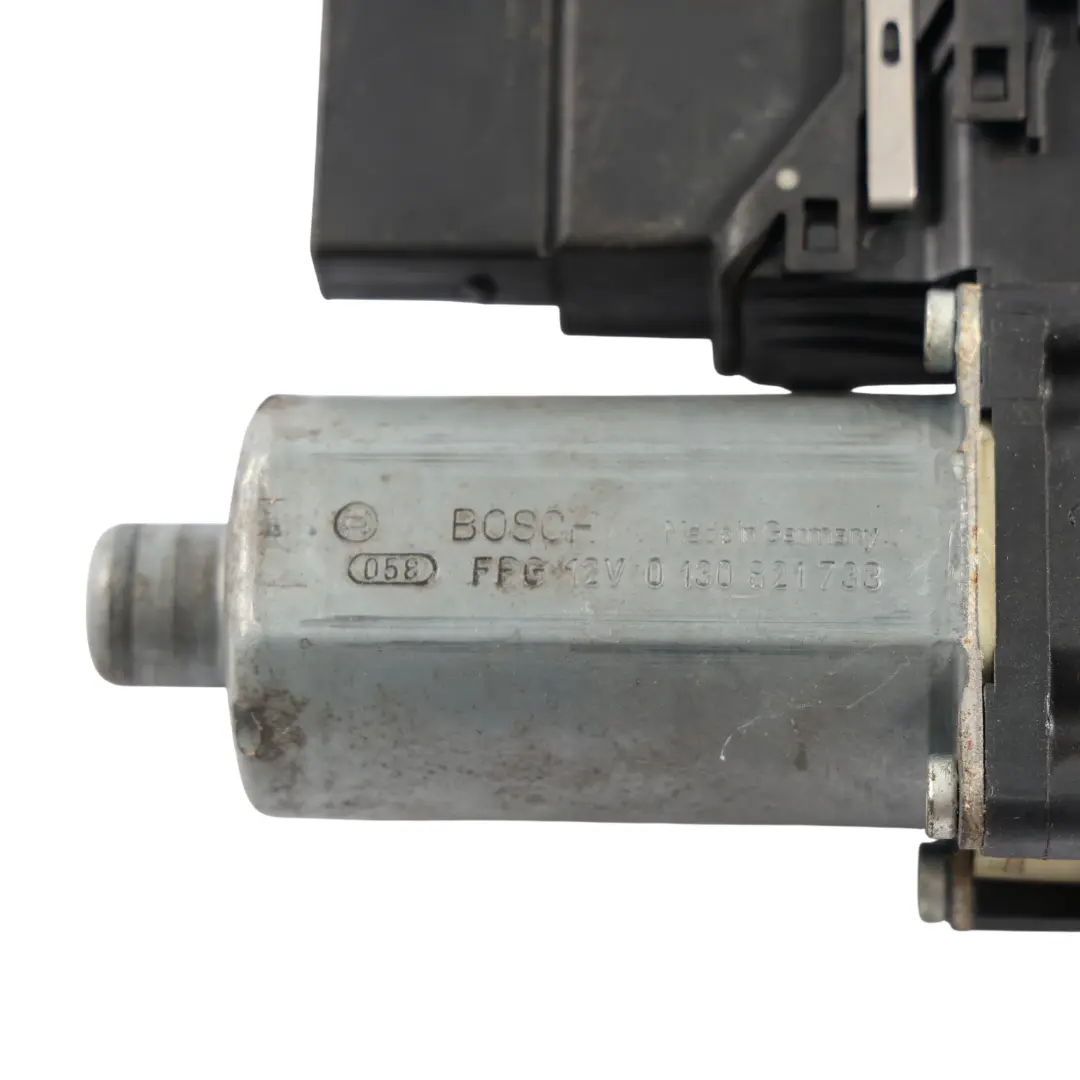 8H B7 Motor Regulador Ventana Puerta Trasera Izquierda para Audi A4 S4 RS4 con número de pieza 8H0959801A Audi A4 S4 RS4 8H B7 Motor Regulador Ventana Puerta Trasera Izquierda - SKU 8H0959801A - Número de pieza 8H0959801A
