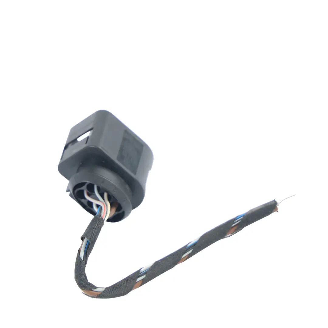 Wtyczka Wiązka Kabel Lampy Prawej Tylnej do Audi TT 8J o numerze 8J0945096C Audi TT 8J Wtyczka Wiązka Kabel Lampy Prawej Tylnej - SKU 8J0945096C-3 - Numer Części 8J0945096C