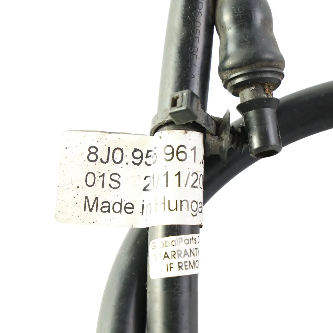Tubo Condotto Ugelli Lavafari Proiettore per Audi TT 8J con numero di parte 8J0955961A Audi TT 8J Tubo Condotto Ugelli Lavafari Proiettore - SKU 8J0955961A - Numero di parte 8J0955961A