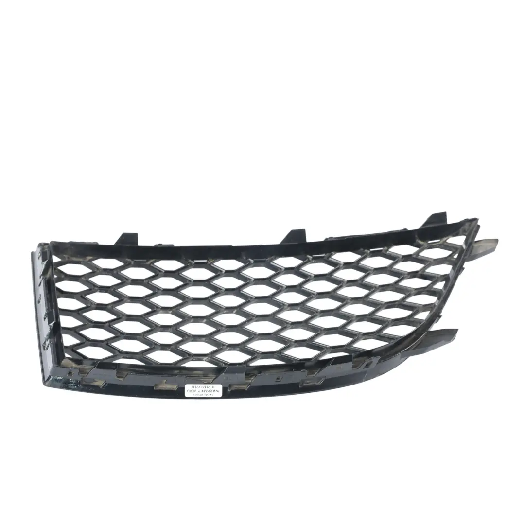 Griglia Fendinebbia Paraurti Anteriore Sinistro per Audi A4 B8 con numero di parte 8K0807681P Audi A4 B8 Griglia Fendinebbia Paraurti Anteriore Sinistro - SKU 8K0807681P - Numero di parte 8K0807681P