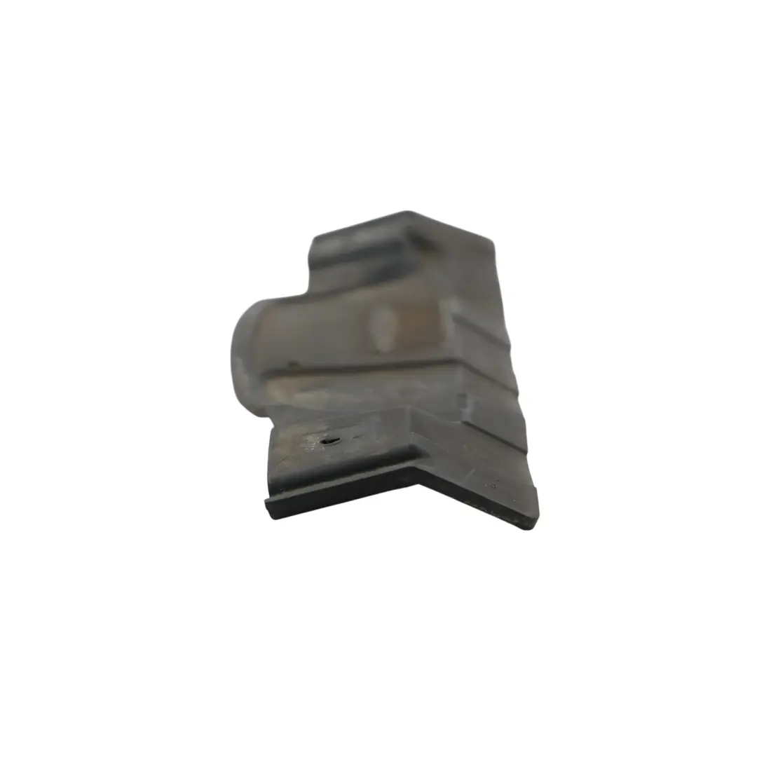 Tylna Kierownica Powietrza Osłona Czarna do Audi A5 S5 8T o numerze 8K0863325 Audi A5 S5 8T Tylna Kierownica Powietrza Osłona Czarna - SKU 8K0863325 - Numer Części 8K0863325