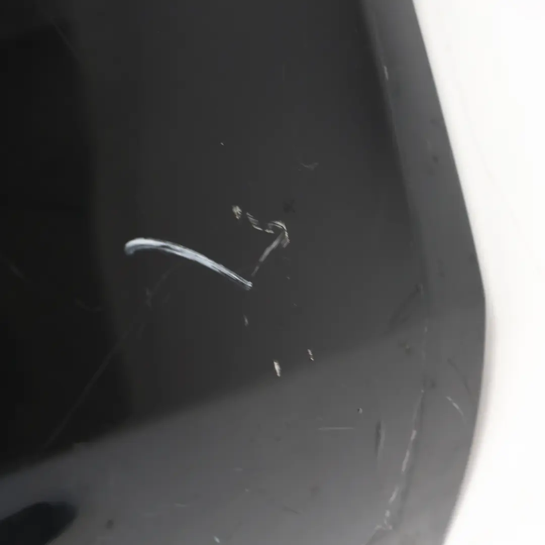 Zderzak Tylny Phantom Black Czarny Z9Y do Audi A4 S4 B8 Avant o numerze 8K9807303A Audi A4 S4 B8 Avant Zderzak Tylny Phantom Black Czarny Z9Y - SKU 8K9807303A-PHB1 - Numer Części 8K9807303A