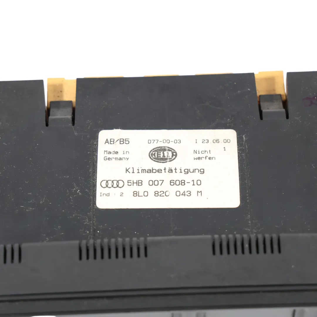 8L Panel Sterowania Klimatyzacji Climatronic do Audi A3 o numerze 8L0820043M Audi A3 8L Panel Sterowania Klimatyzacji Climatronic - SKU 8L0820043M - Numer Części 8L0820043M