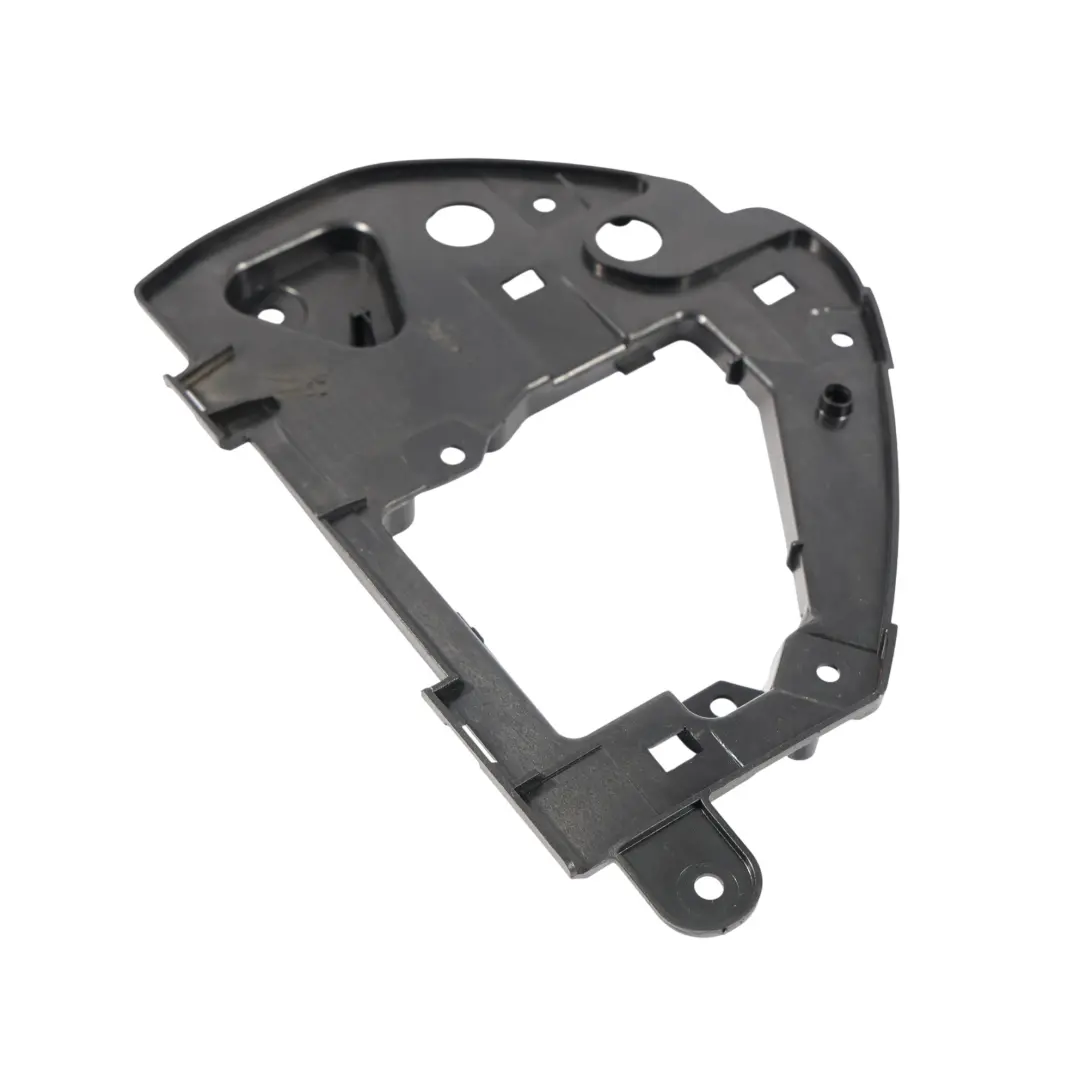 8L Wspornik Skrzynki Bezpieczników Lewy do Audi A3 o numerze 8L0858387A Audi A3 8L Wspornik Skrzynki Bezpieczników Lewy - SKU 8L0858387A - Numer Części 8L0858387A