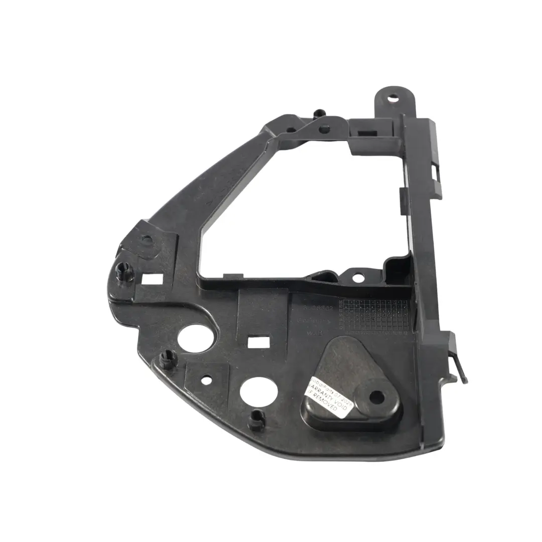 8L Supporto Copertura Scatola Fusibili Cruscotto Destra per Audi A3 con numero di parte 8L0858388A Audi A3 8L Supporto Copertura Scatola Fusibili Cruscotto Destra - SKU 8L0858388A - Numero di parte 8L0858388A