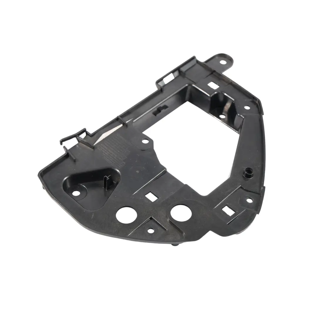 Audi A3 8L Supporto Copertura Scatola Fusibili Cruscotto Destra - SKU 8L0858388A - Numero di parte 8L0858388A