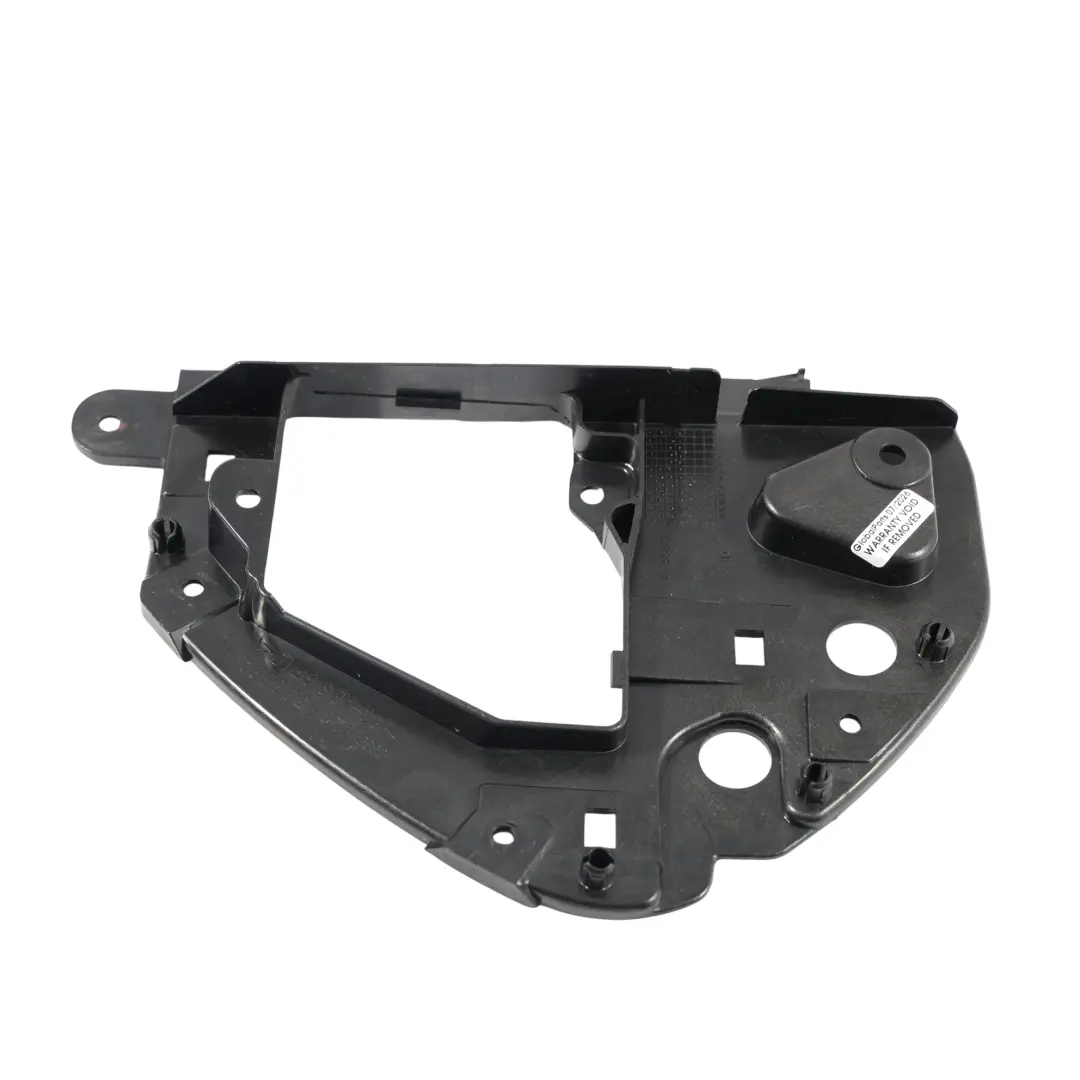 8L Supporto Copertura Scatola Fusibili Cruscotto Destra per Audi A3 con numero di parte 8L0858388A Audi A3 8L Supporto Copertura Scatola Fusibili Cruscotto Destra - SKU 8L0858388A - Numero di parte 8L0858388A