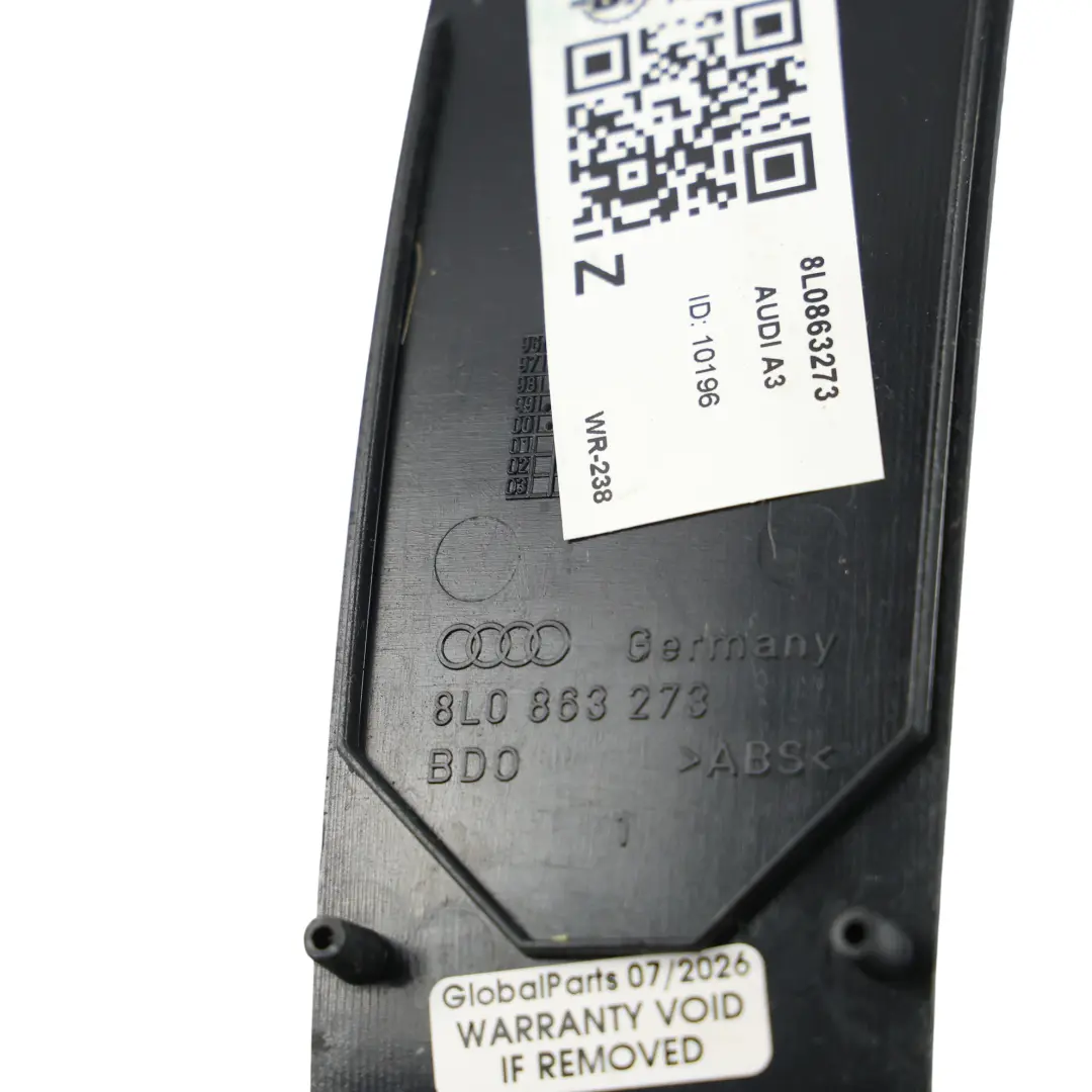 Audi A3 8L Mittelkonsole Diagnose Stecker Abdeckung Blende Schwarz - SKU 8L0863273 - Teilenummer 8L0863273