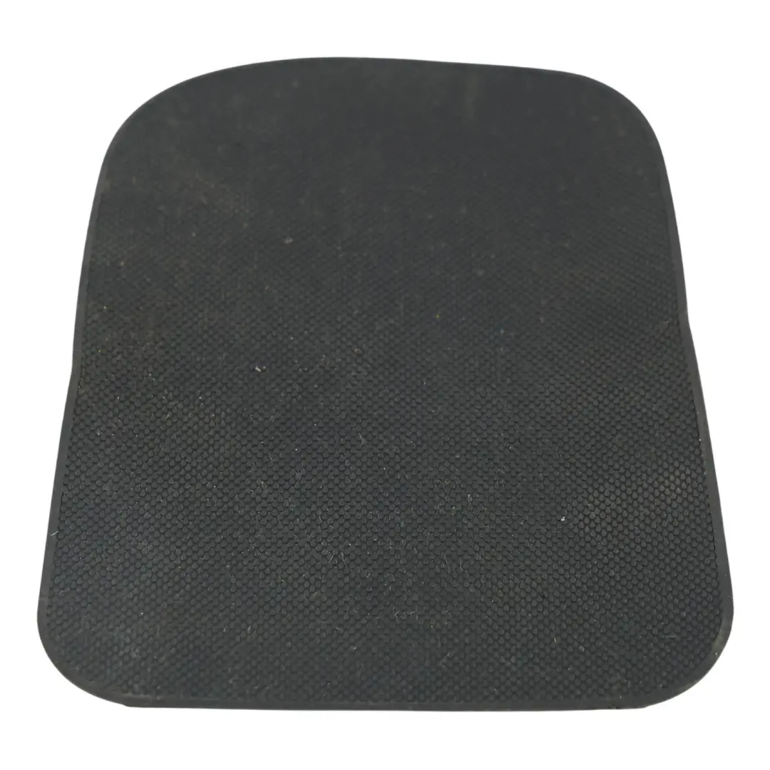 8L Wkładka Gumowa Konsoli Środkowej Czarna do Audi A3 o numerze 8L0863301B Audi A3 8L Wkładka Gumowa Konsoli Środkowej Czarna - SKU 8L0863301B - Numer Części 8L0863301B
