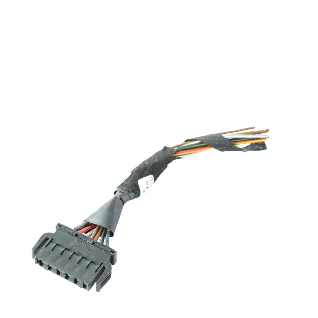 8L Feu Arrière Lampe Câblage Prise Droit pour Audi A3 à propos du numéro de pièce 8L0945096A Audi A3 8L Feu Arrière Lampe Câblage Prise Droit - SKU 8L0945096A-2 - Numéro de pièce 8L0945096A