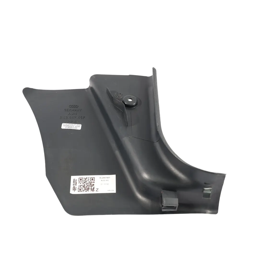 8L Rivestimento Montante A Inferiore Sinistro Nero per Audi A3 S3 con numero di parte 8L2867457 Audi A3 S3 8L Rivestimento Montante A Inferiore Sinistro Nero - SKU 8L2867457 - Numero di parte 8L2867457