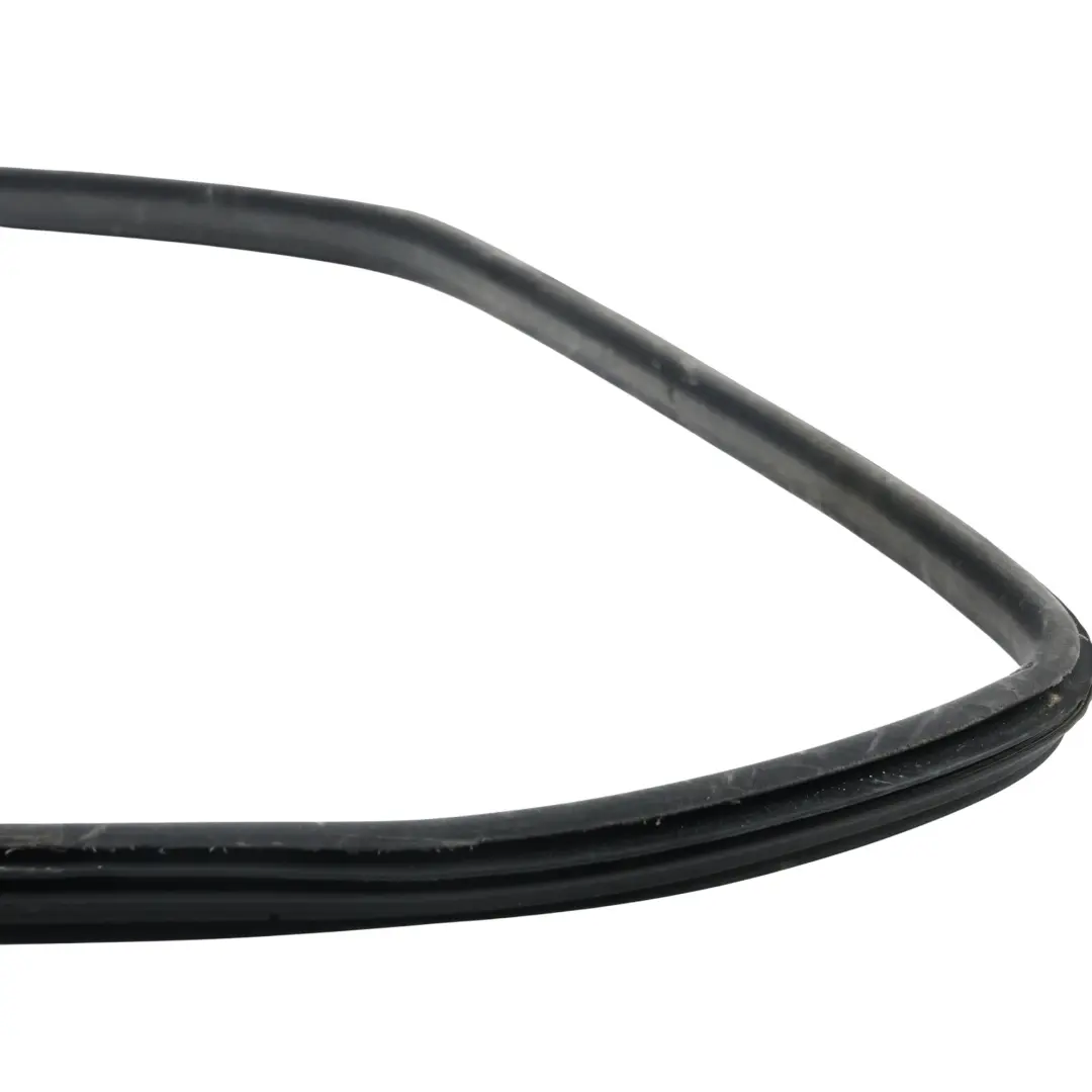 8L Joint Caoutchouc Vitre Custode Arrière Droit 3 Portes pour Audi A3 à propos du numéro de pièce 8L3847146D Audi A3 8L Joint Caoutchouc Vitre Custode Arrière Droit 3 Portes - SKU 8L3847146D - Numéro de pièce 8L3847146D