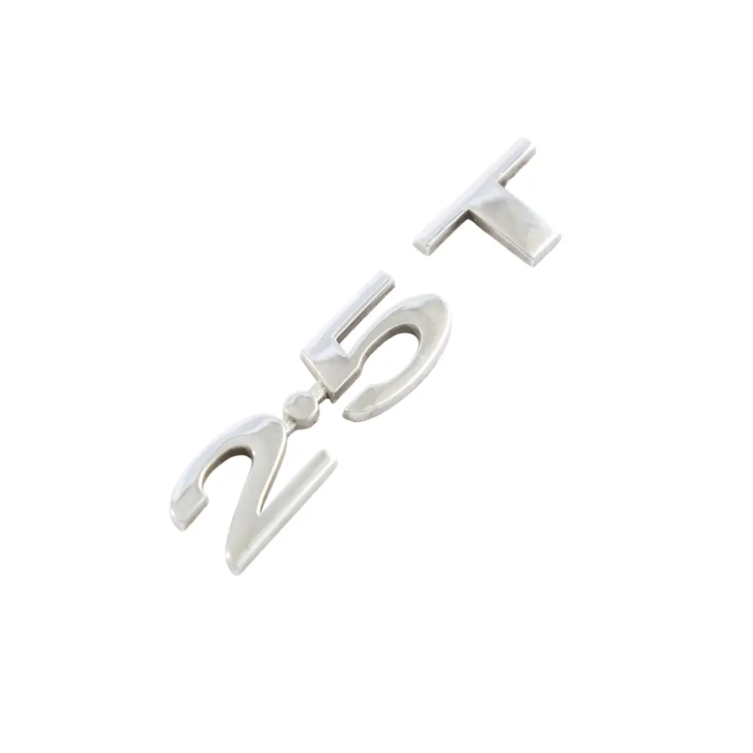 C394 Badge Emblema Portellone Bagagliaio 2.5T per Ford Kuga con numero di parte 8M21-42528-DC Ford Kuga C394 Badge Emblema Portellone Bagagliaio 2.5T - SKU 8M21-42528-DC - Numero di parte 8M21-42528-DC