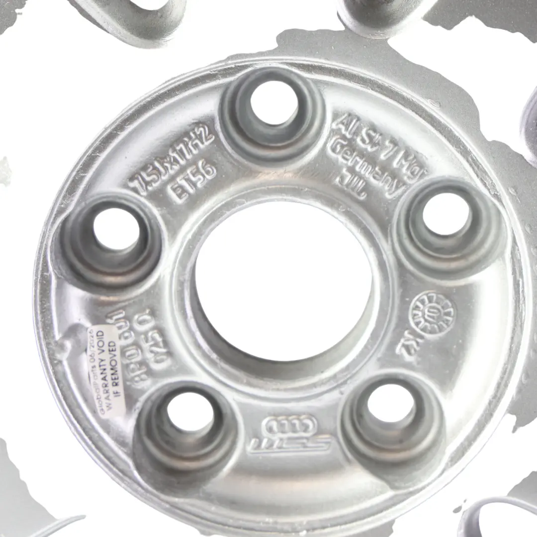 Jante Alliage Argent 17" 7.5J ET:56 pour Audi A3 S3 8P à propos du numéro de pièce 8P0601025Q Audi A3 S3 8P Jante Alliage Argent 17" 7.5J ET:56 - SKU 8P0601025Q-2 - Numéro de pièce 8P0601025Q