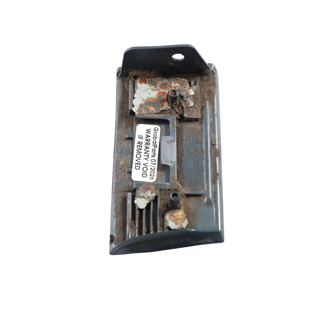 Garniture Aile Avant Inférieure Droite Gris Météore Z7H pour Audi A3 8P à propos du numéro de pièce 8P0853992B Audi A3 8P Garniture Aile Avant Inférieure Droite Gris Météore Z7H - SKU 8P0853992B-MGR - Numéro de pièce 8P0853992B