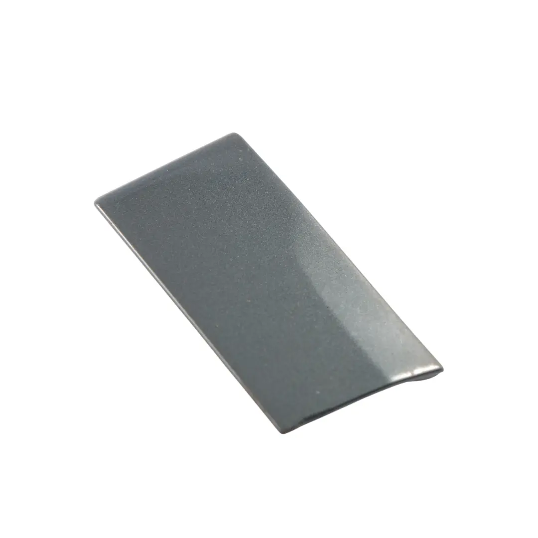 Moldura Inferior Aleta Delantera Derecha Gris Meteoro Z7H para Audi A3 8P con número de pieza 8P0853992B Audi A3 8P Moldura Inferior Aleta Delantera Derecha Gris Meteoro Z7H - SKU 8P0853992B-MGR - Número de pieza 8P0853992B