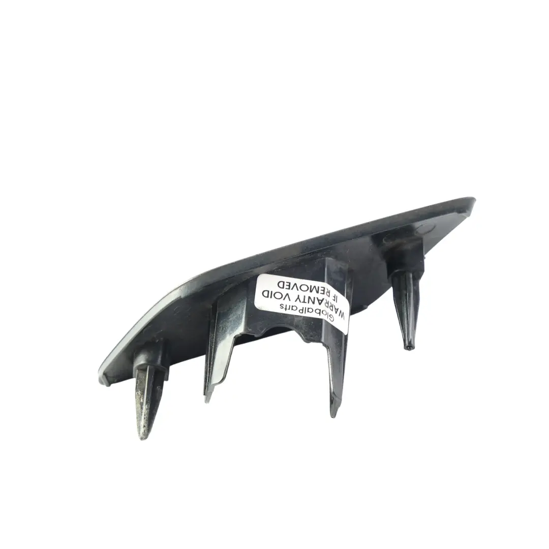 Audi A3 8P Zaślepka Spryskiwacza Lampy Przednia Prawa Phantom Black - Z9Y - SKU 8P0955276-PHB - Numer Części 8P0955276