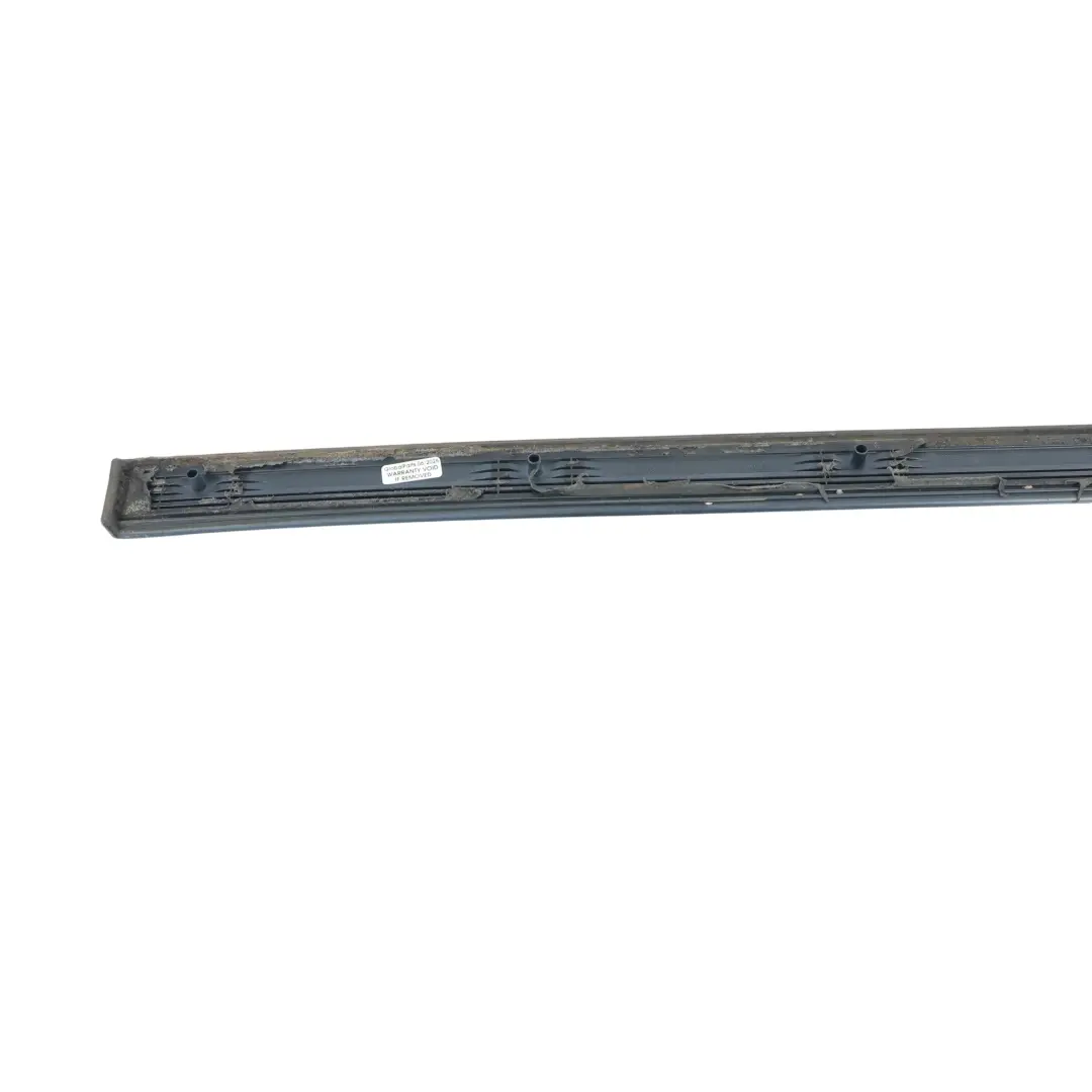 Seitenverkleidung Hinten Unten Tür Links Meteor Grau Perl Z7H für Audi A3 8P mit Teilenummer 8P3853699C Audi A3 8P Seitenverkleidung Hinten Unten Tür Links Meteor Grau Perl Z7H - SKU 8P3853699C-MGR - Teilenummer 8P3853699C