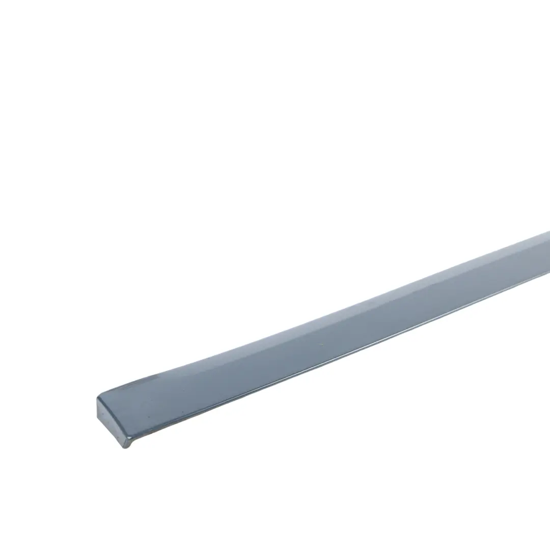 Audi A3 8P Moldura Panel Trasero Puerta Inferior Izquierda Gris Meteor Z7H - SKU 8P3853699C-MGR - Número de pieza 8P3853699C