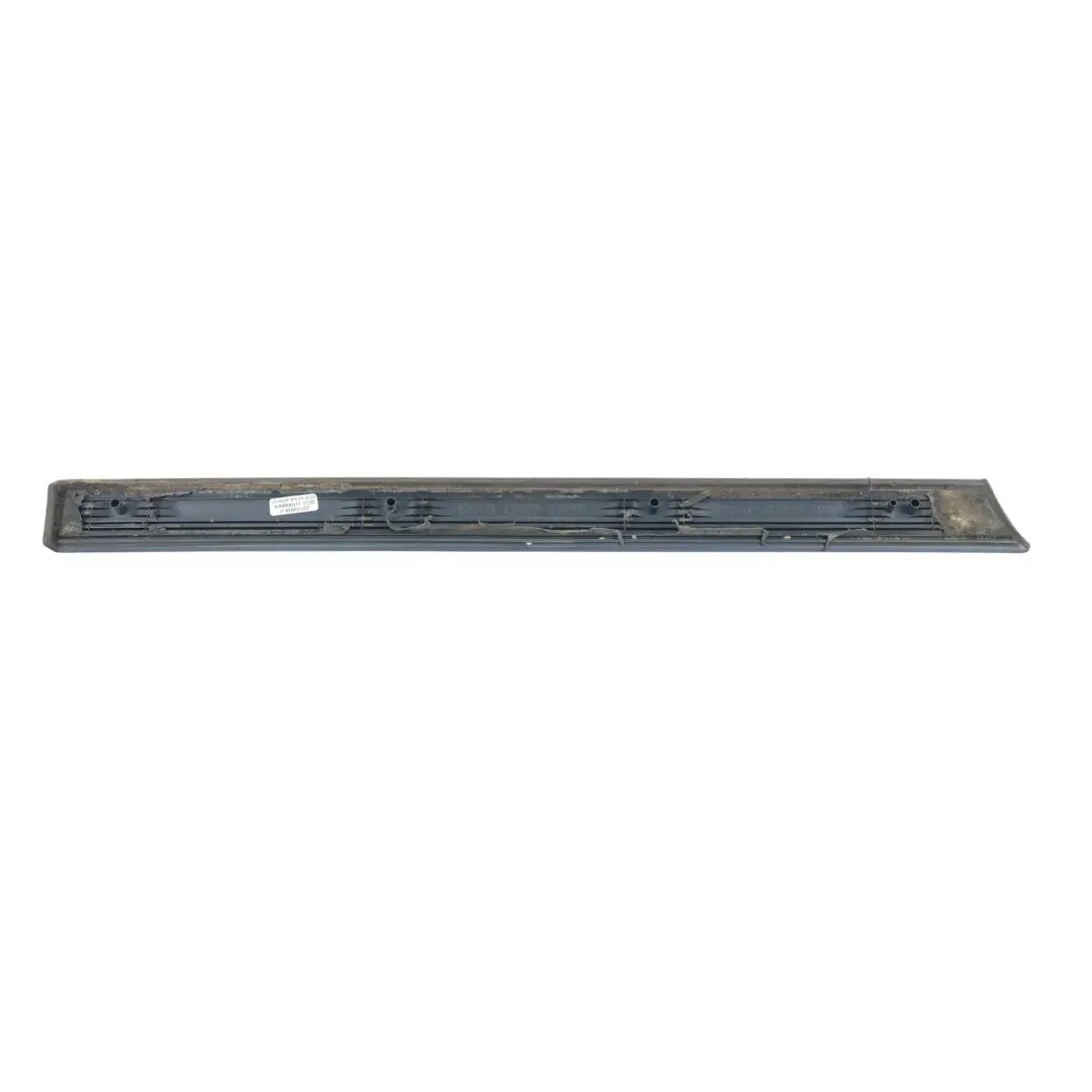 Garniture Bas de Caisse Arrière Porte Gauche Gris Météore Nacré Z7H pour Audi A3 8P à propos du numéro de pièce 8P3853699C Audi A3 8P Garniture Bas de Caisse Arrière Porte Gauche Gris Météore Nacré Z7H - SKU 8P3853699C-MGR - Numéro de pièce 8P3853699C