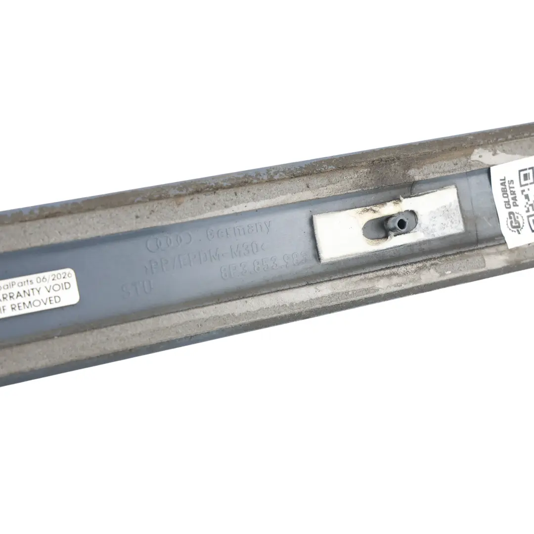 Audi A3 8P Moldura Panel Trasero Izquierdo Gris Meteor Z7H - SKU 8P3853983D-MGR - Número de pieza 8P3853983D